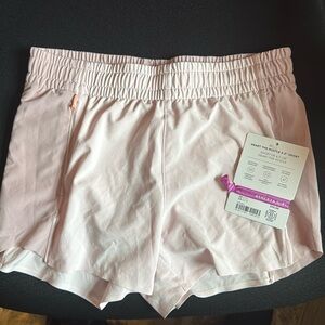 Athleta Girl NWT Heart the Hustle shorts